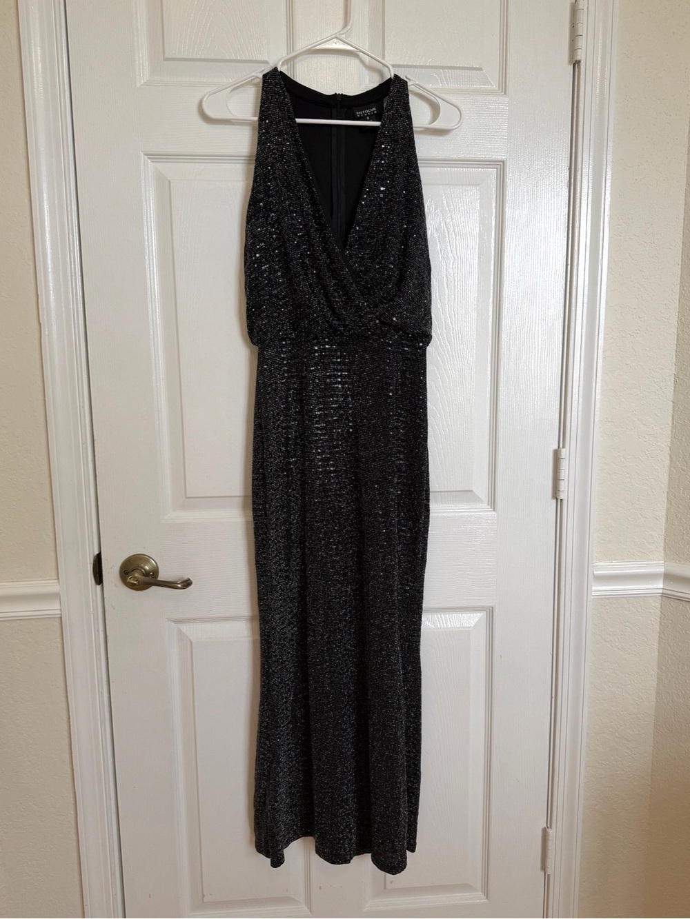 En Focus Studio Gown Dress Womens Sz 6 Black Metallic Sequin Halter Formal Maxi